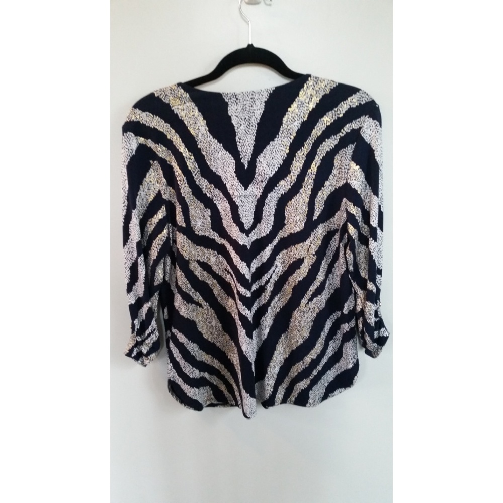 JM Collection - Picture 3 of 3